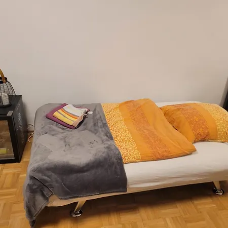 Gemuetliches Zimmer, Altbau *